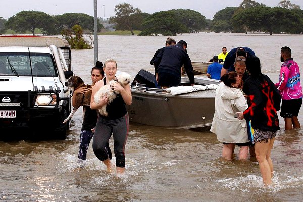 Red Cross emergency teams watch for further flooding in N. Queensland