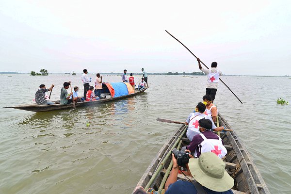 17.5 million affected by floods and threatened by disease in South Asia