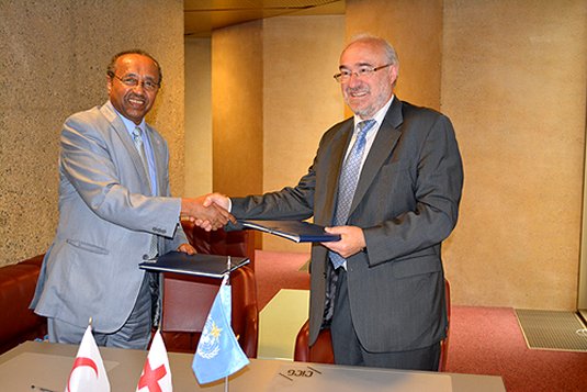 Tackling climate risks: IFRC and World Meteorological Organization sign new agreement