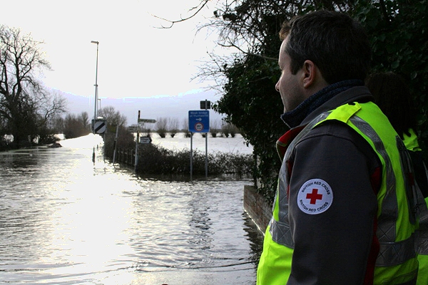 The UK under climate change: government advisers assess future domestic risks