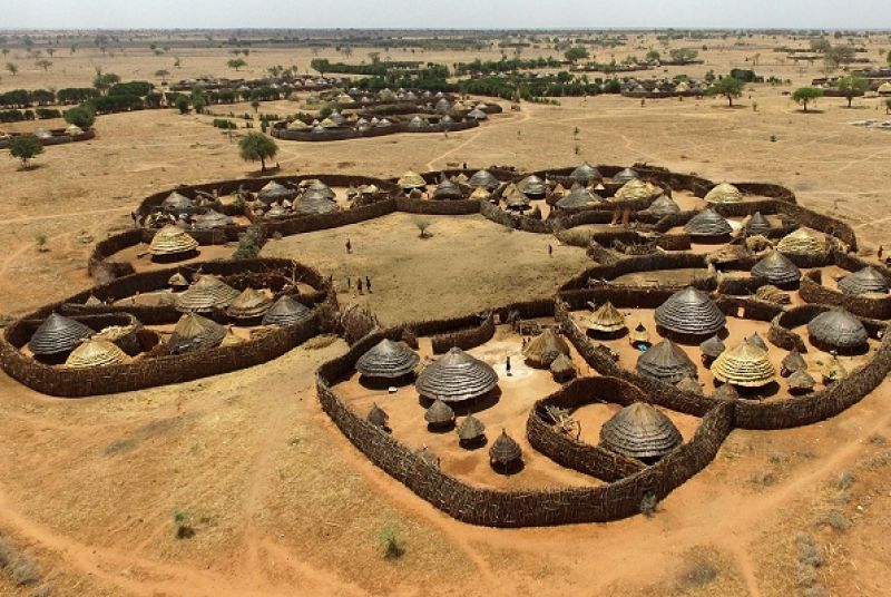 Community-level activities help Ugandans face drought locally (new Red Cross drone video)