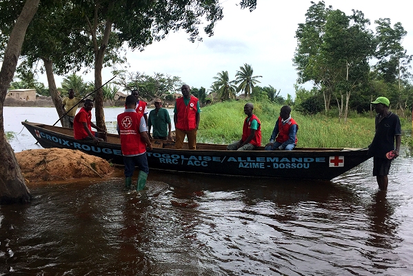 Second forecast-based humanitarian distribution by Togo Red Cross in West Africa monsoon