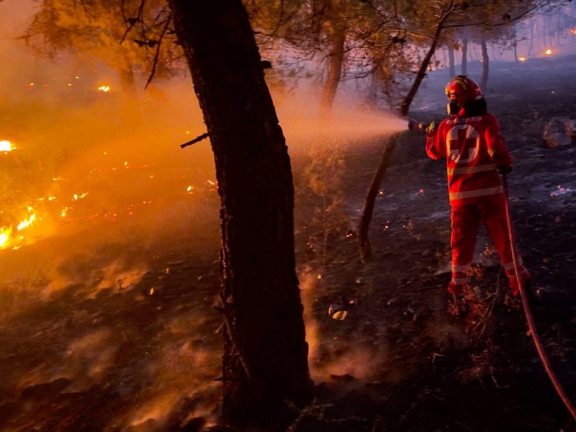 Wildfires: Burnt area of Europe more than double a two-decade average