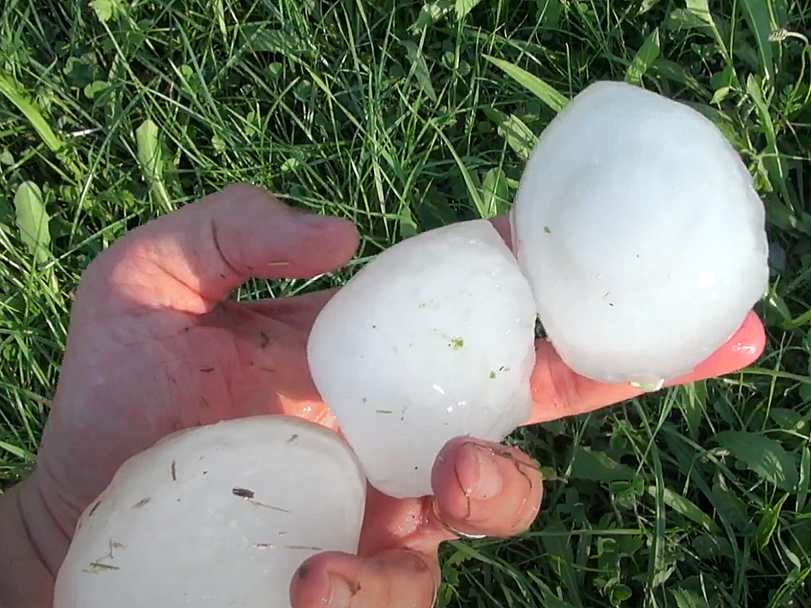 UK scientists report changing risks of damaging hailstorms in a warming Europe